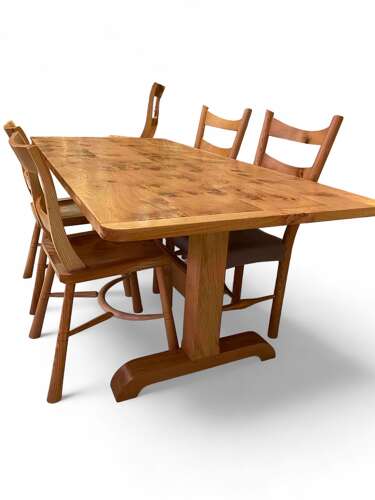Pilgrim table in oak and burr oak
