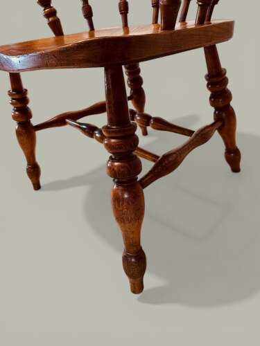 WINDSOR CAPTAIN’S CHAIR IN ASH & ELM C 1900