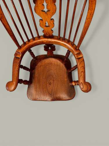 WINDSOR BROAD ARM CHAIR IN ASH & ELM C1890