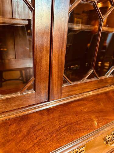 GLAZED TOP BOOKCASE ON CHEST, MAHOGANY, C1820