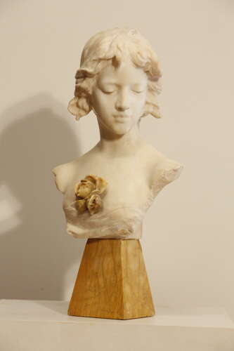 Early 20th Century Italian Carrara Marble Bust of Beautiful Lady by Affortunato Gory