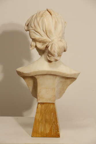 Early 20th Century Italian Carrara Marble Bust of Beautiful Lady by Affortunato Gory